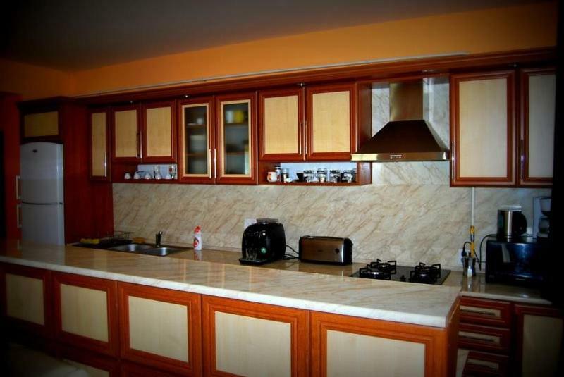 Viktor Vendégház és Apartmanház Baktaloranthaza Esterno foto
